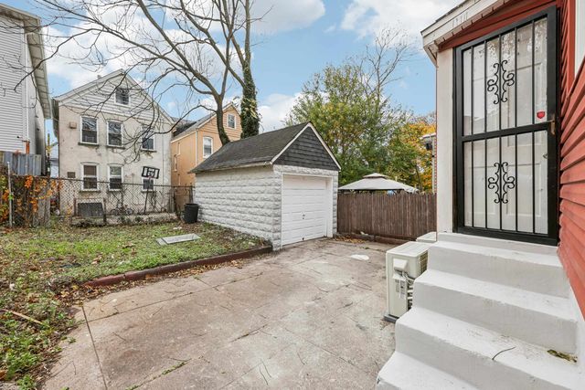 299 CLAREMONT AVE, Jc, West Bergen, NJ 07305