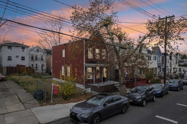 299 CLAREMONT AVE, Jc, West Bergen, NJ 07305