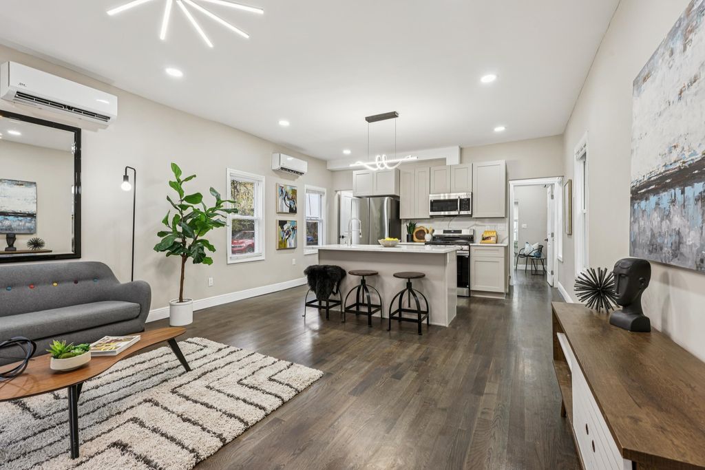 299 CLAREMONT AVE, Jc, West Bergen, NJ 07305