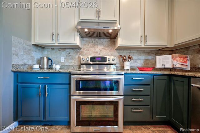 57710 Deere Court, South Lyon, MI 48178