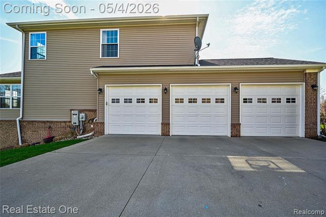 57710 Deere Court, South Lyon, MI 48178
