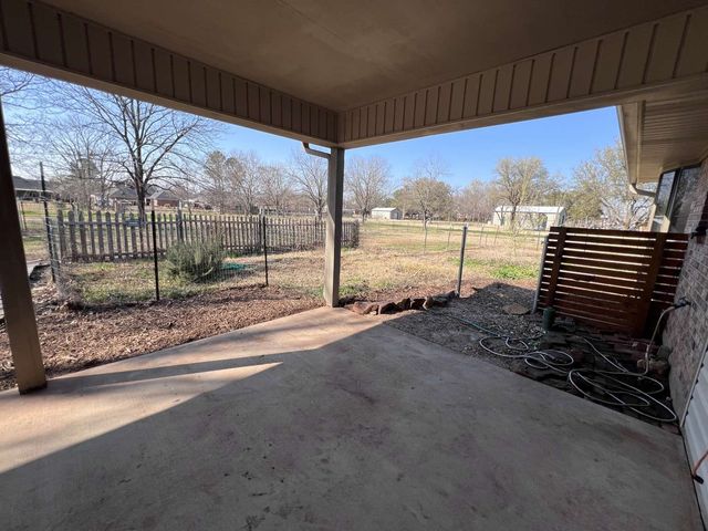 2201 Hickory Ridge Drive, Bossier City, LA 71111