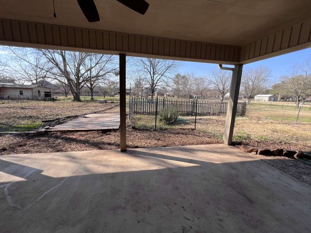 2201 Hickory Ridge Drive, Bossier City, LA 71111