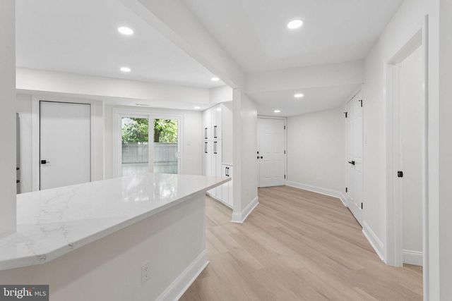 911 CHANTICLEER, Cherry Hill, NJ 08003
