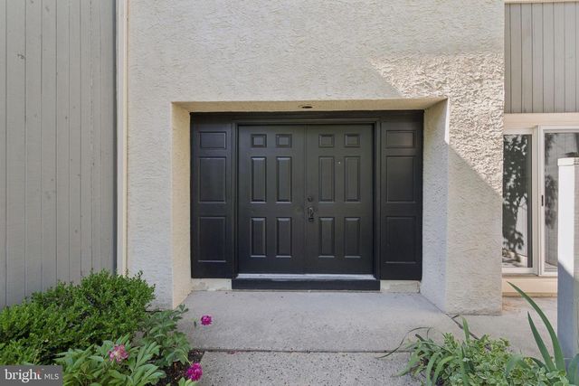 911 CHANTICLEER, Cherry Hill, NJ 08003