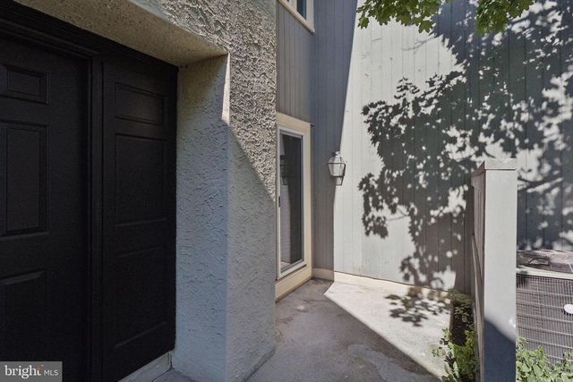 911 CHANTICLEER, Cherry Hill, NJ 08003