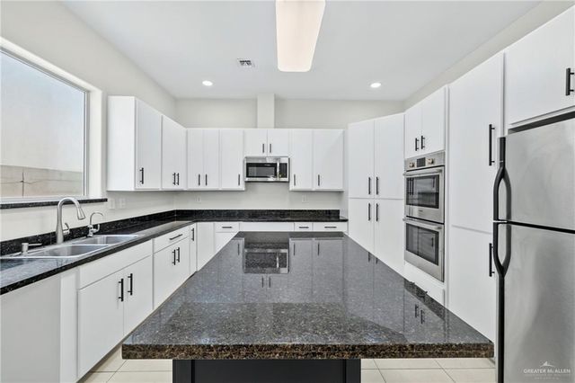 2224 S 45th Street S, Mcallen, TX 78503