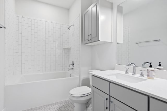 4704 Sunset TRL 3201, Austin, TX 78745