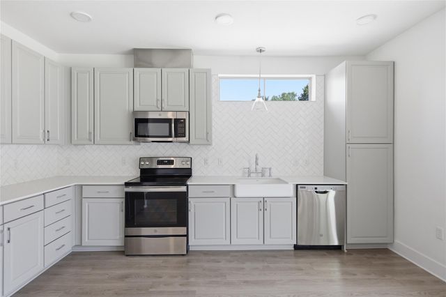 4704 Sunset TRL 3201, Austin, TX 78745