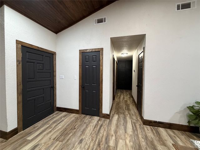 522 Crestwood Drive, Eastland, TX 76448