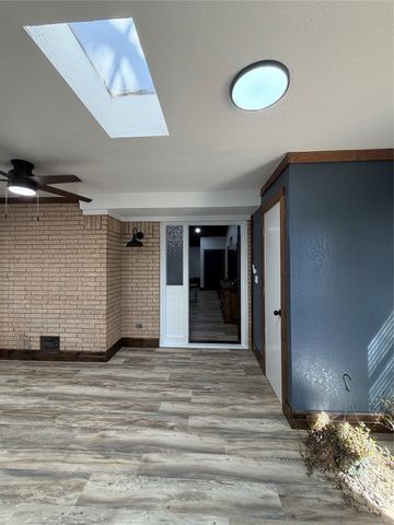 522 Crestwood Drive, Eastland, TX 76448