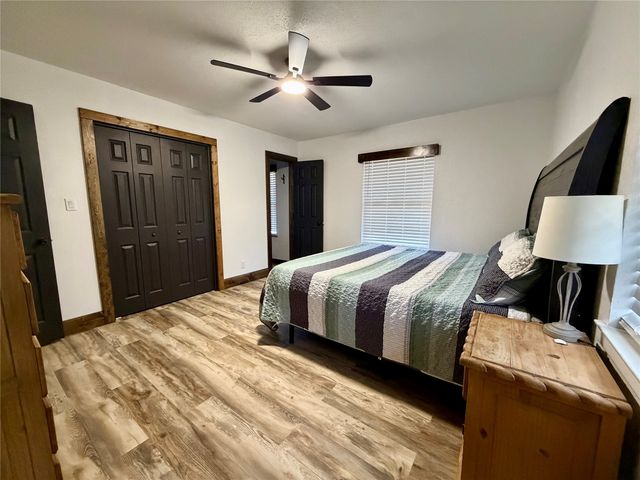 522 Crestwood Drive, Eastland, TX 76448