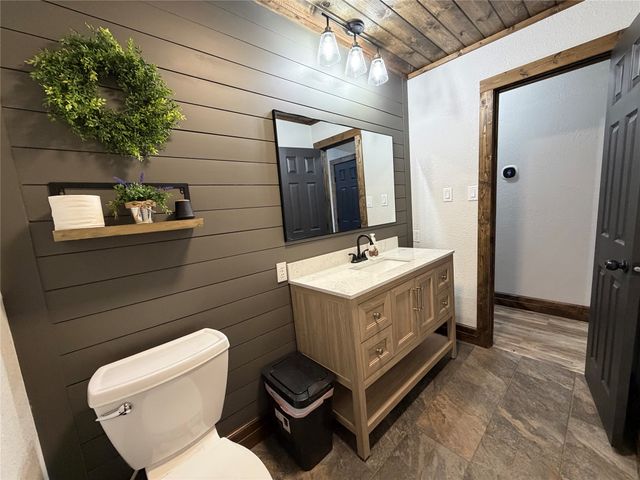 522 Crestwood Drive, Eastland, TX 76448