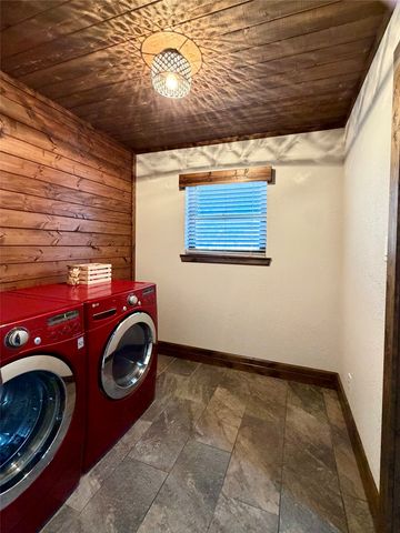 522 Crestwood Drive, Eastland, TX 76448