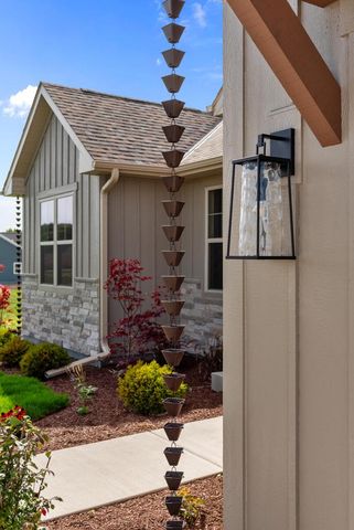 2110 Highland WAY, Sturtevant, WI 53177