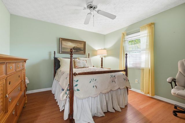 1569 NE Amy Avenue, Jensen Beach, FL 34957