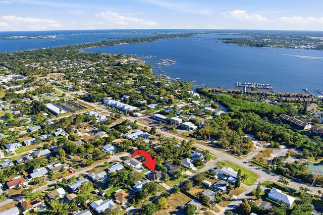 1569 NE Amy Avenue, Jensen Beach, FL 34957