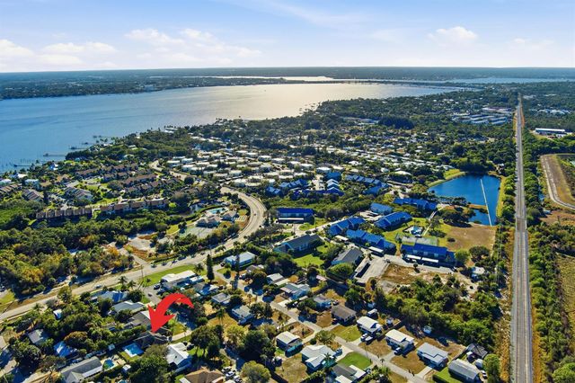 1569 NE Amy Avenue, Jensen Beach, FL 34957