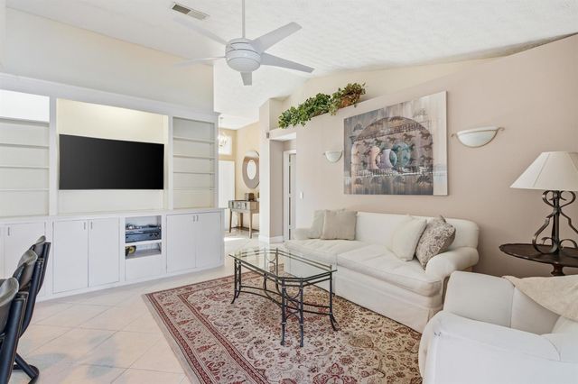 1569 NE Amy Avenue, Jensen Beach, FL 34957
