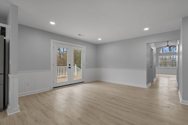 2730 Cultra Rd., Conway, SC 29526