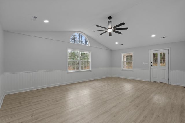 2730 Cultra Rd., Conway, SC 29526