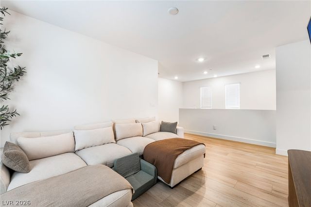 2730 Tricase Street, Henderson, NV 89044
