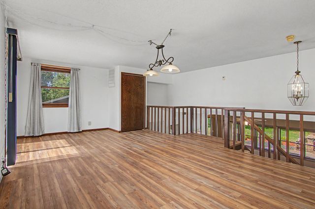 30155 Norway Drive NW, Cambridge, MN 55008