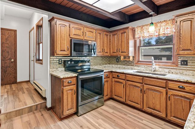 30155 Norway Drive NW, Cambridge, MN 55008