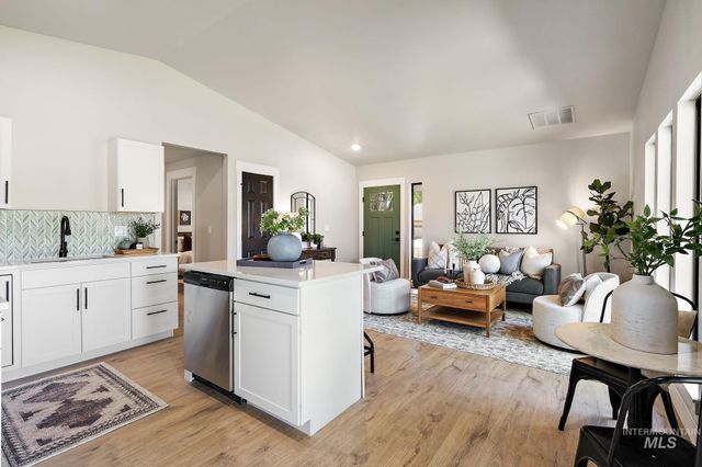 4850 N Bluegrass Ave, Boise, ID 83703