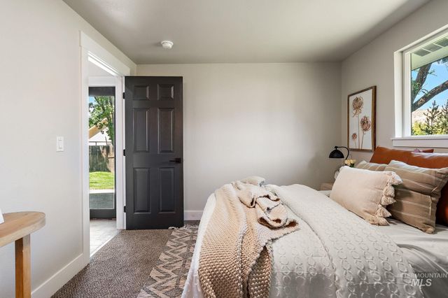 4850 N Bluegrass Ave, Boise, ID 83703