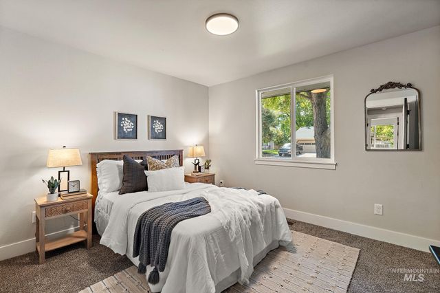 4850 N Bluegrass Ave, Boise, ID 83703