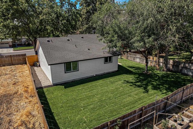 4850 N Bluegrass Ave, Boise, ID 83703