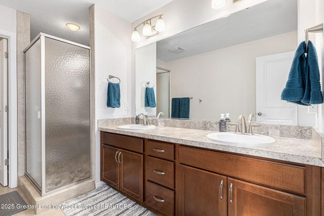 1107 Oakwood Drive, Dewitt, MI 48820