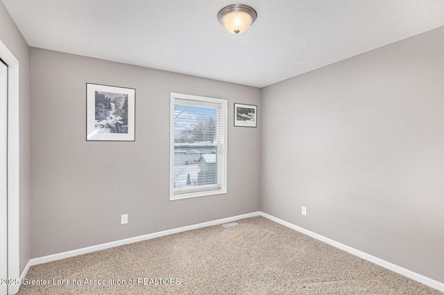 1107 Oakwood Drive, Dewitt, MI 48820