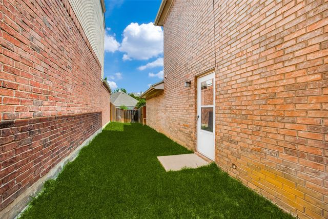3021 Sawtooth Drive, Plano, TX 75025