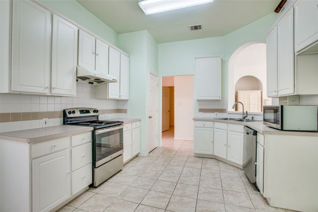 3021 Sawtooth Drive, Plano, TX 75025