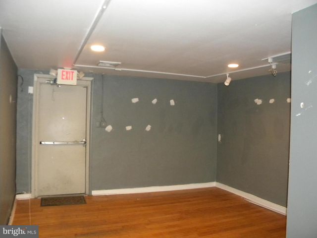 8518 GERMANTOWN AVE, Philadelphia, PA 19118