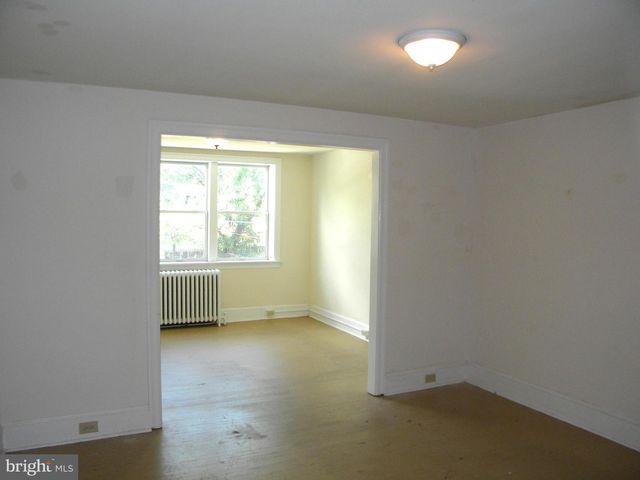 8518 GERMANTOWN AVE, Philadelphia, PA 19118
