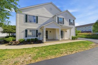 725 Fieldcrest Drive C, South Elgin, IL 60177