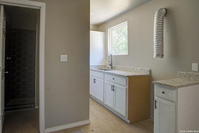 7402 Quintana, San Antonio, TX 78211