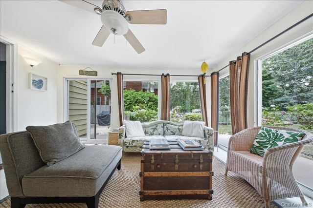 10 Graham Road, Hampton Bays, NY 11946