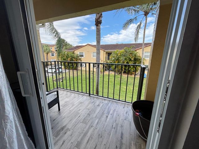 1035 Lake Shore Drive 202, Lake Park, FL 33403