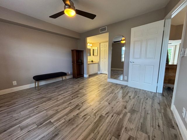 1035 Lake Shore Drive 202, Lake Park, FL 33403