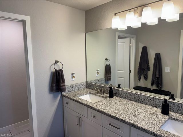 1905 NE 18th ST, Cape Coral, FL 33909