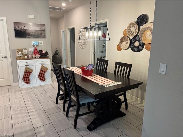 1905 NE 18th ST, Cape Coral, FL 33909