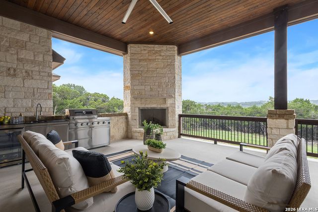 169 LONGWOOD DR, New Braunfels, TX 78132
