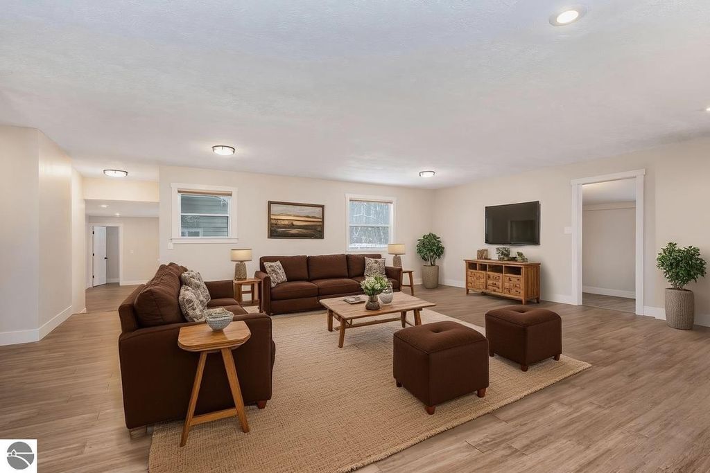 Image 7 of property listing at 1821 Rogers Road, Grawn, MI 49637