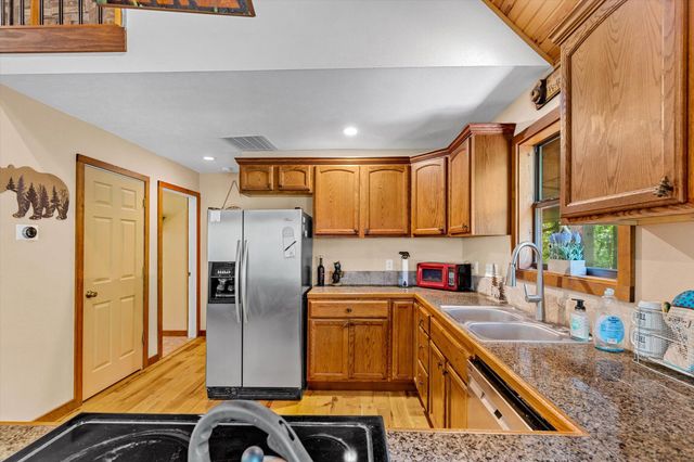 22762 Air Park Drive, Golden, MO 65658