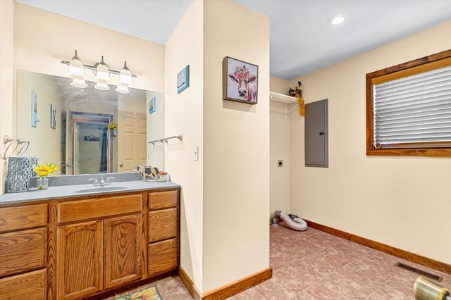 22762 Air Park Drive, Golden, MO 65658