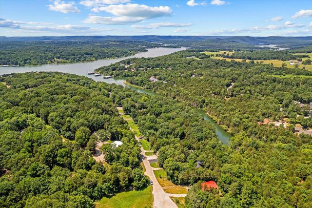 22762 Air Park Drive, Golden, MO 65658